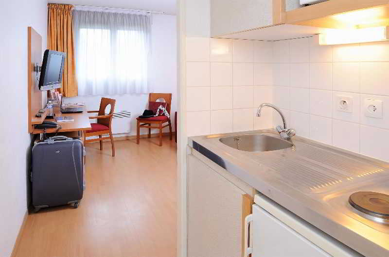 Aparthotel Sejours & Affaires Nantes Ducs De Bretagne Zewnętrze zdjęcie